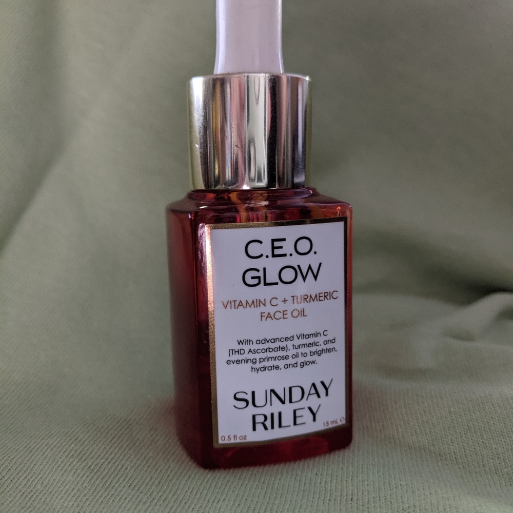 Sunday Riley C.E.O. Glow Vitamin C + Turmeric